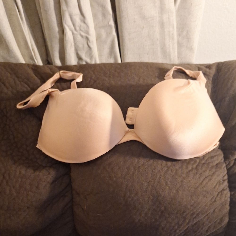 Victoria's Secret Soft Cream Bra